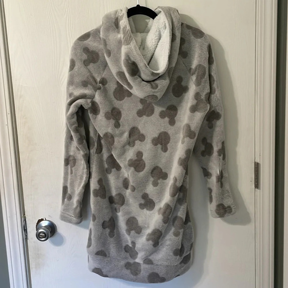 Disney NWOT Mickey Mouse Print Plush Soft Fleece Long Hooded Sweater Size Small - Picture 7 of 7